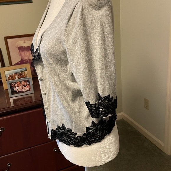 INC Lace trimmed cropped sweater - Picture 2 of 4
